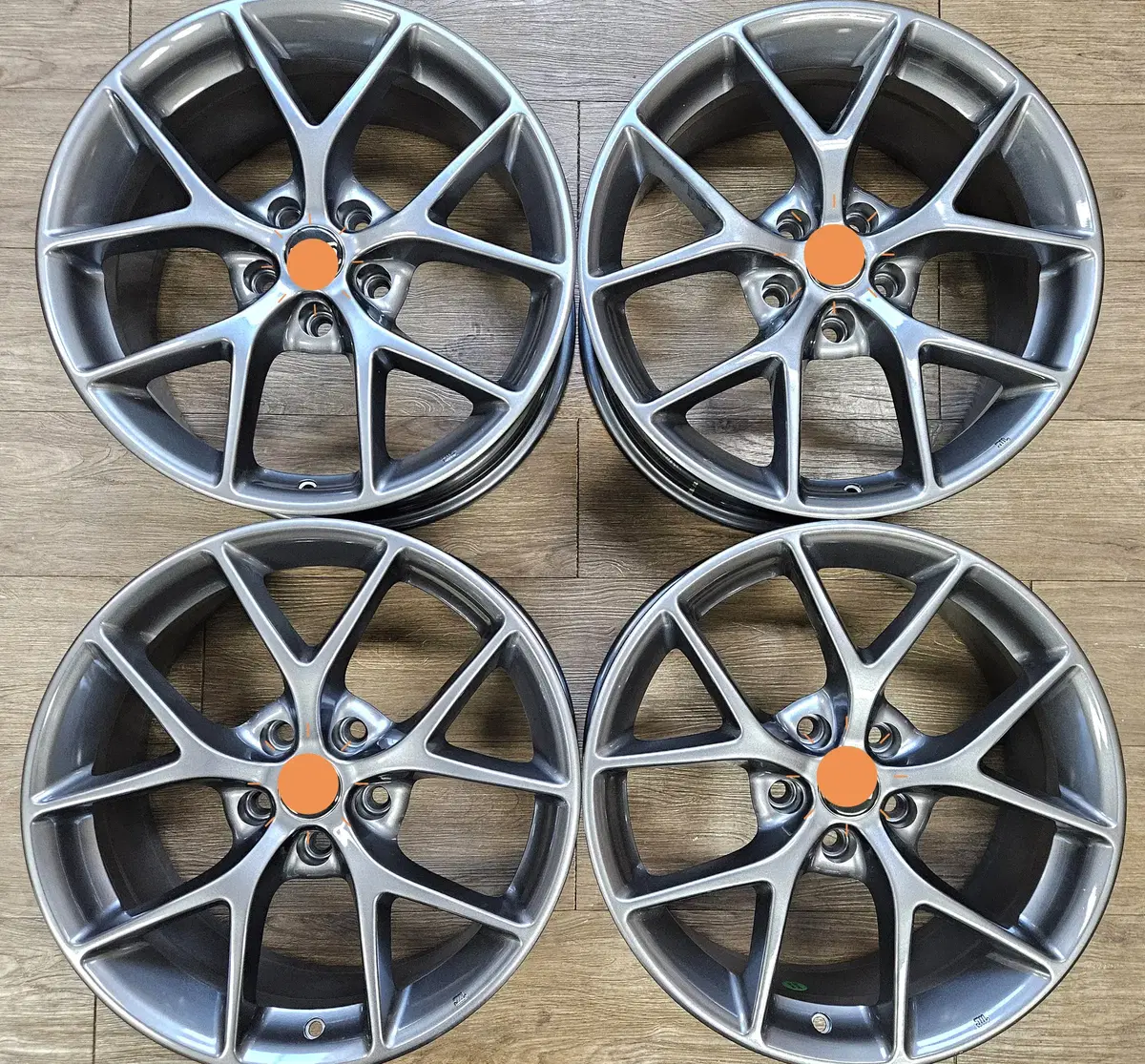 BBS RS039 버젼ST 유광건매탈 18인치전시용휠